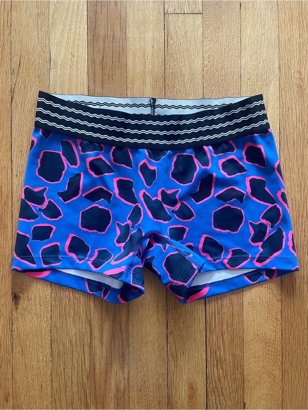 Jolyn “Dane” Workout Shorts. Size M. Blue and pink.